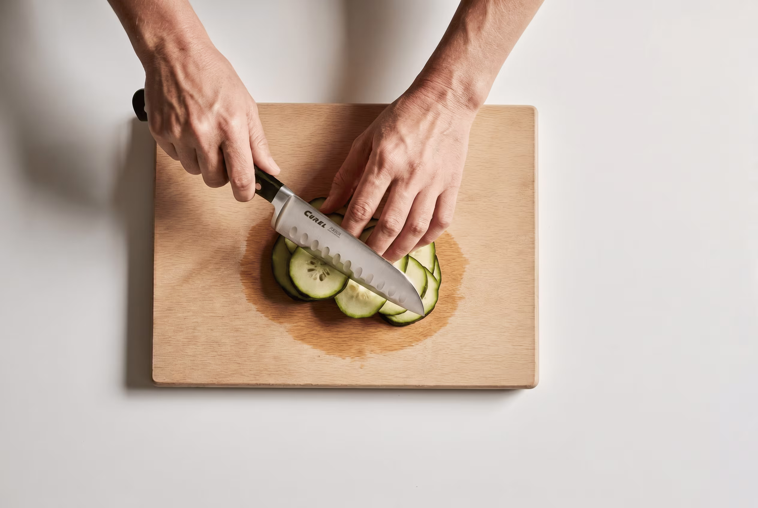 Faca santoku (c/ alvéolos)